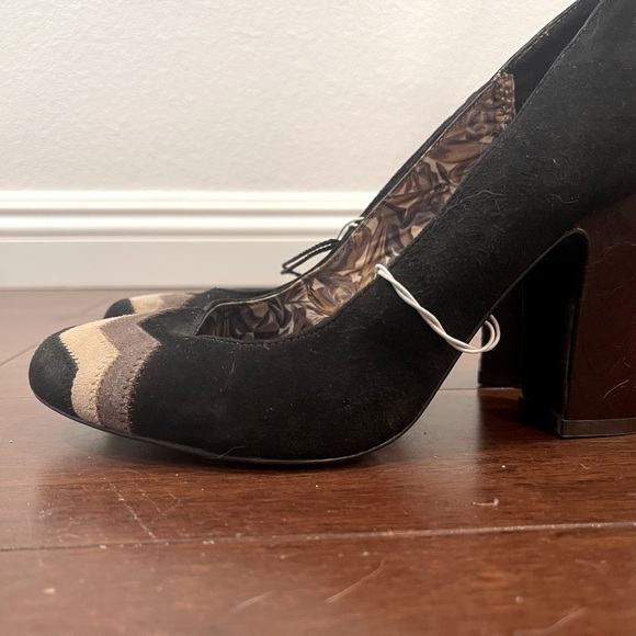 Missoni for Target limited edition Black Suede Heels With Iconic Chevron NWT - Picture 1 of 15